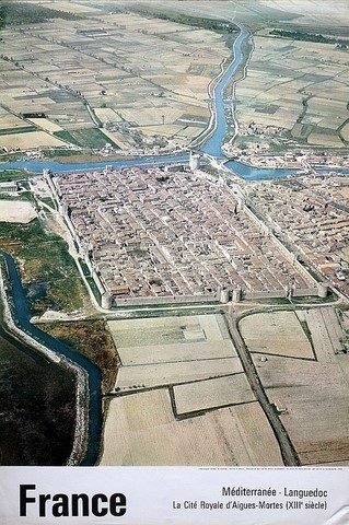 Languedoc la cité royale d'Aigues Mortes Gard