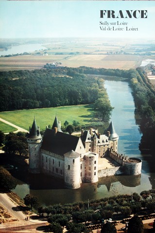 France chateau de Sully sur Loire Loiret